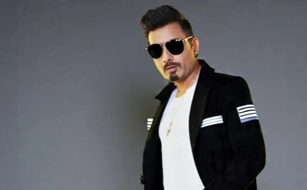 ग्लैमर इंडस्ट्री में गूंजा फैशन मॉडल आर्या की इंसानियत का संदेश