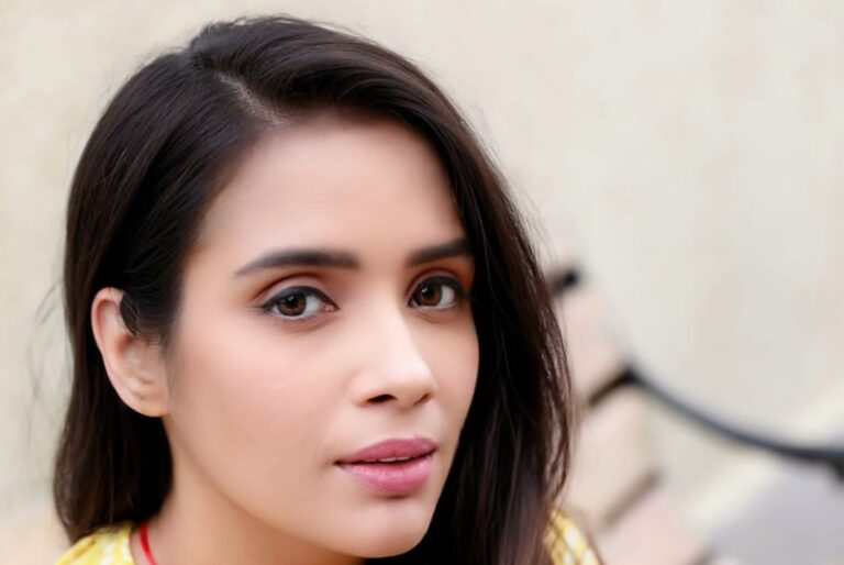 आस्था और अपनापन: वेरोनिका वनीज ने परिवार संग मनाई छठ पूजा